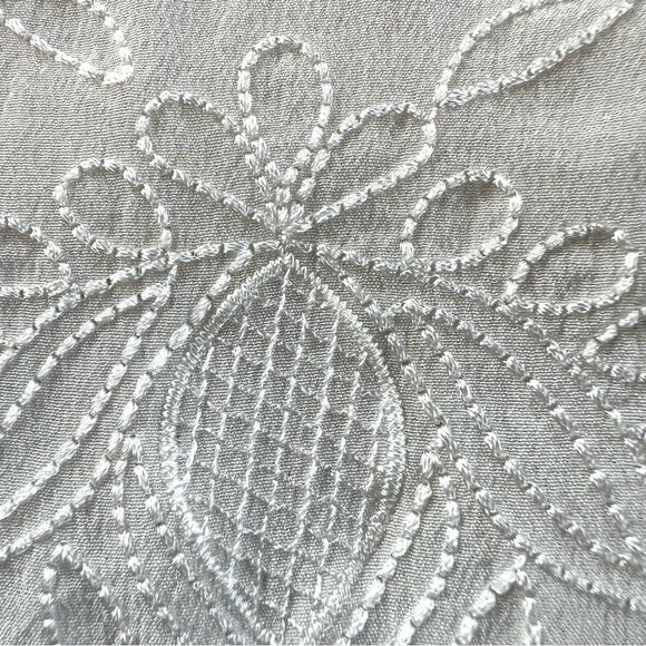 J Crew Boho SILK Delicate Embroidered V Neck Long Sleeve Boho Chic Blouse Size M - Picture 8 of 15